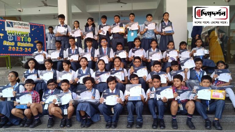 লিলুয়ার শ্রী চৈতন্য টেকনো স্কুল ১৩ তম প্রতিষ্ঠা বার্ষিকী পালন করল