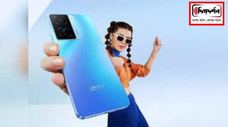 ভারতের যুবসমাজের চাহিদা সমীক্ষা করে বাজারে এল ভিভো সংস্থার সহযোগী নতুন স্মার্ট ফোন আই কিউ ও ও