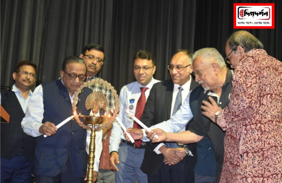 দৃষ্টিহীন যাদবপুর বিশ্ববিদ্যালয়ের ছাত্রছাত্রীদের জন্য প্রযুক্তিনির্ভর গ্রন্থাগারটি আধুনিকীকরণ করতে এগিয়ে এল রোটারি ক্লাব