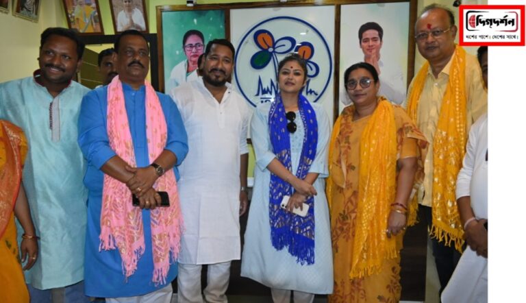 রাজপুর সোনারপুর তিন নং ওয়ার্ডে টি এম সি জনসংযোগ কার্যালয়ের উদ্বোধন উপলক্ষে রক্তদান ও স্বাস্থ্য পরীক্ষা শিবির