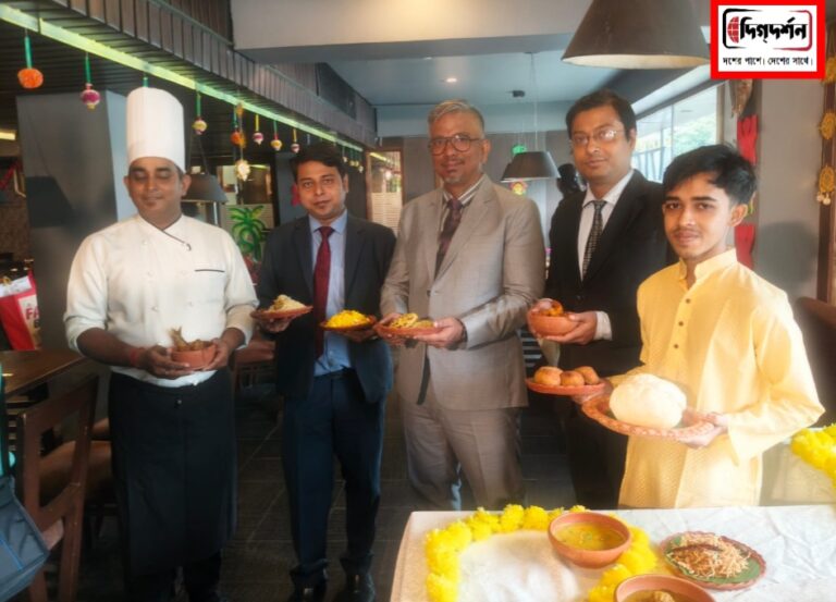 কলকাতা বাইপাসের ধারে পেটপুজোর আয়োজনে ব্যুটিক ভিসিটেল হোটেলের সোল কিচেন